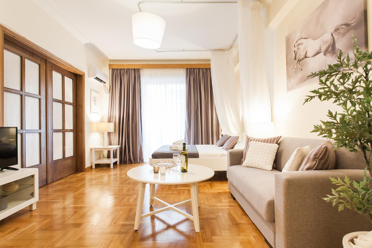 Athenian Home By Livin Urbban Екстер'єр фото