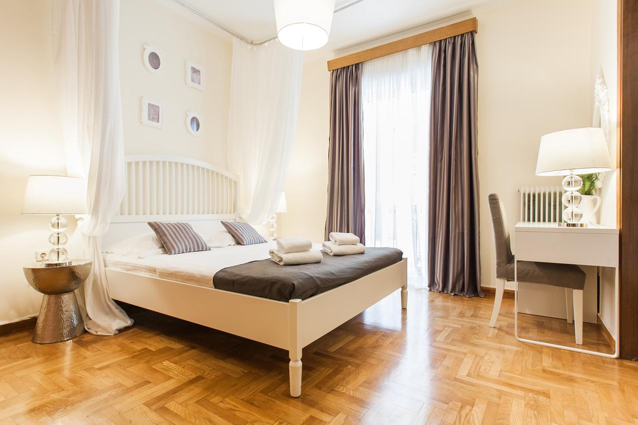 Athenian Home By Livin Urbban Екстер'єр фото